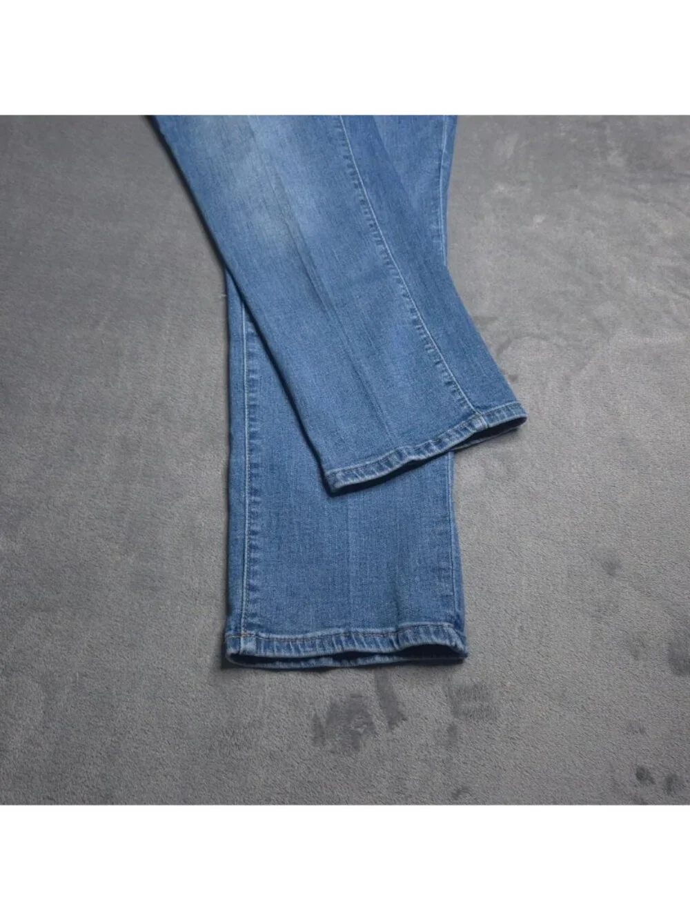 Nicole Miller Nolita Boyfriend Jeans 12 Medium Wash Stretch Comfortable Fit